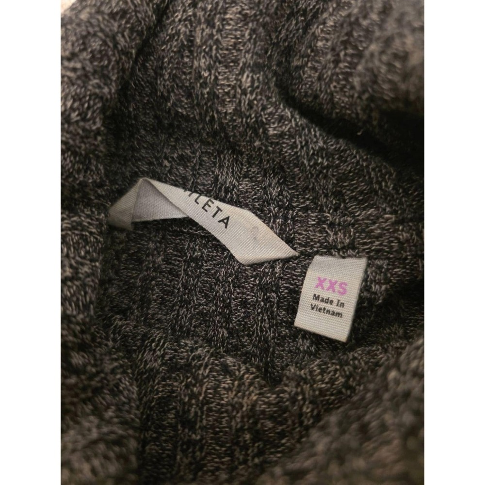 Athleta Gray Ribbed Turtleneck Sweater Thumb Holes Size XXS - Picture 3 of 10